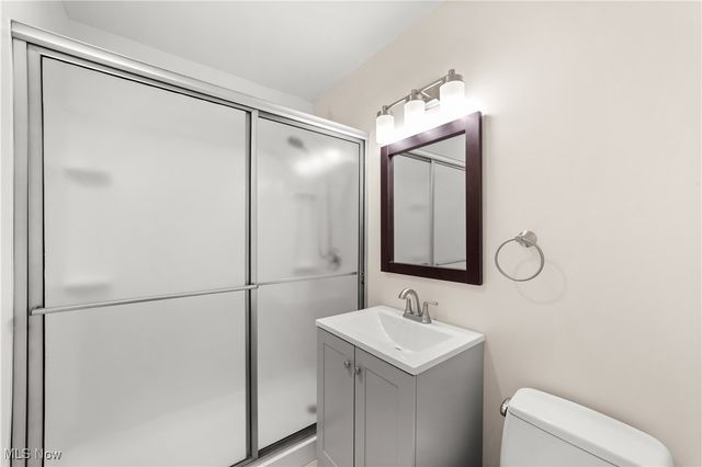 11850 Edgewater Drive 804, Lakewood, OH 44107