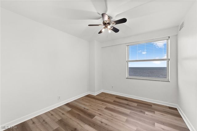 11850 Edgewater Drive 804, Lakewood, OH 44107