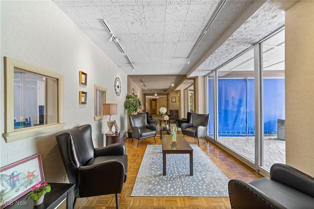 11850 Edgewater Drive 804, Lakewood, OH 44107