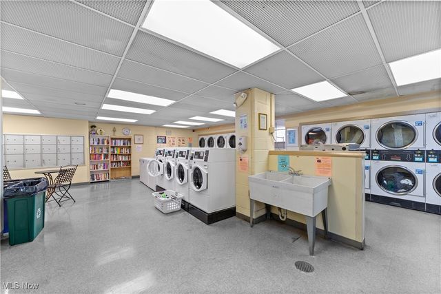 11850 Edgewater Drive 804, Lakewood, OH 44107