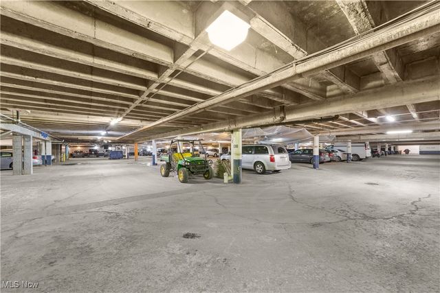 11850 Edgewater Drive 804, Lakewood, OH 44107