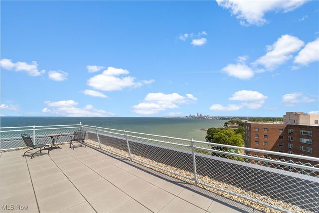 11850 Edgewater Drive 804, Lakewood, OH 44107