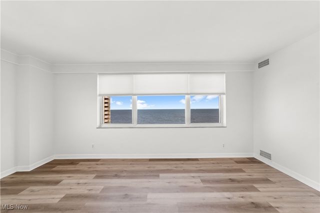 11850 Edgewater Drive 804, Lakewood, OH 44107