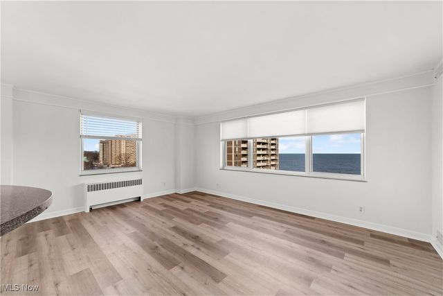 11850 Edgewater Drive 804, Lakewood, OH 44107