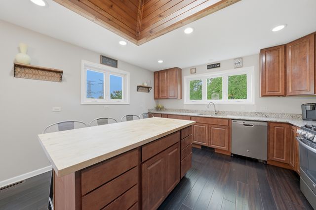 19015 Spring Creek Street, New Lenox, IL 60451