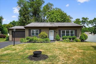 50 Meadow Lane, Albany, NY 12208