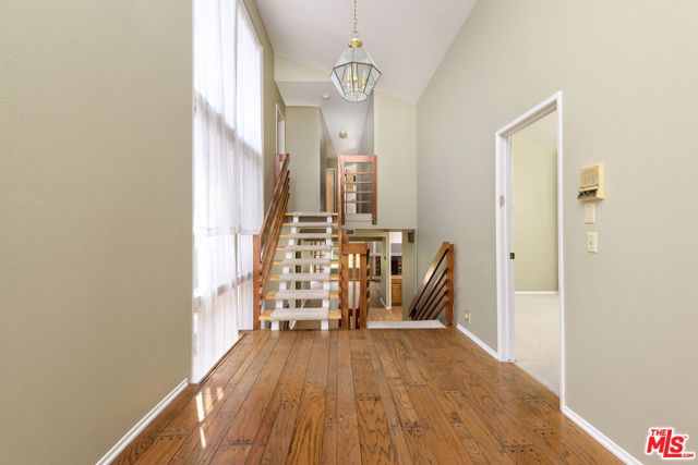 2624 30TH Street, Santa Monica, CA 90405