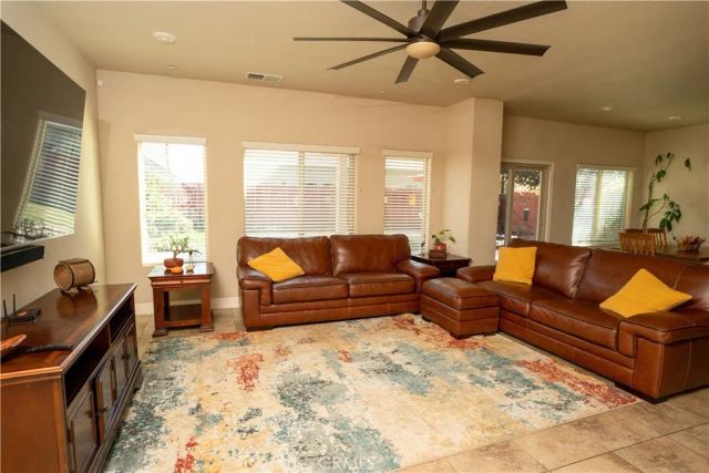 4736 Beckman, Merced, CA 95348