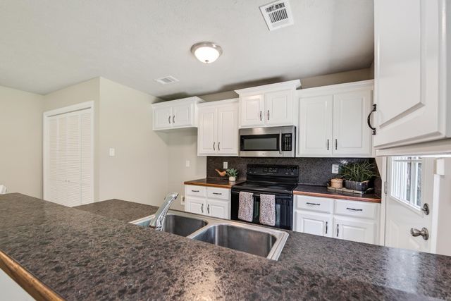 234 Plum Drive, Austin, AR 72007