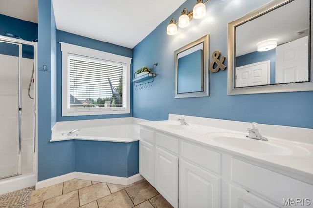 228 Highland Meadows Drive, Wentzville, MO 63385