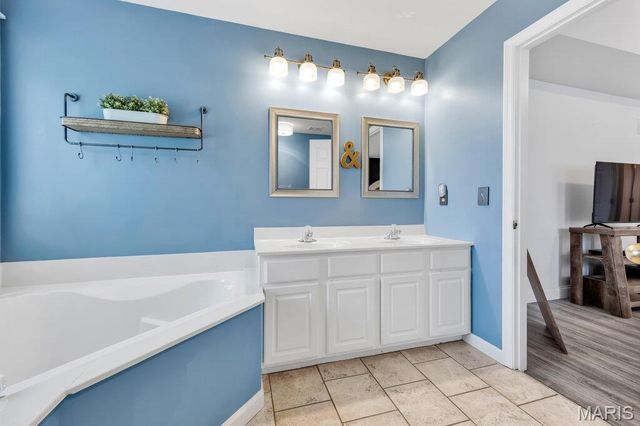 228 Highland Meadows Drive, Wentzville, MO 63385
