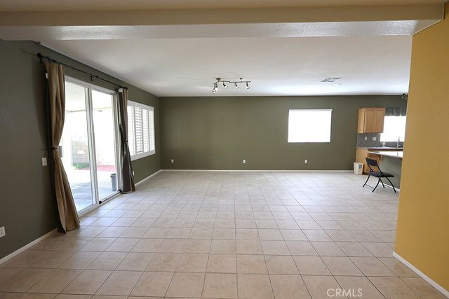 2623 Taft, Palmdale, CA 93551