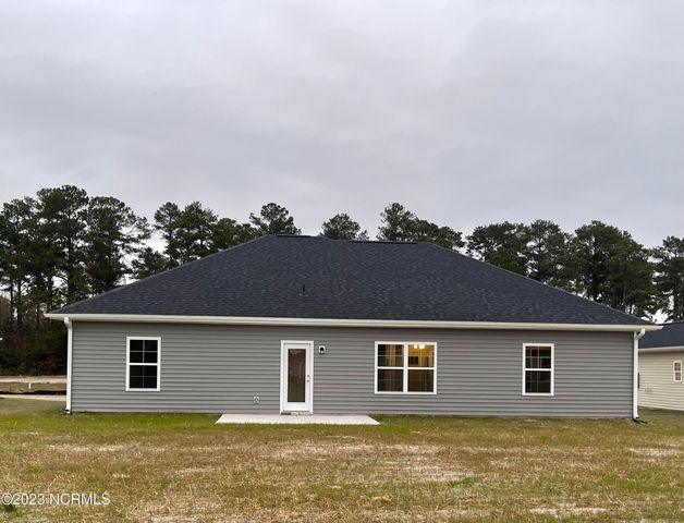 156 Seashore Street, Grimesland, NC 27837