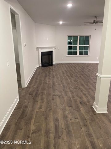 156 Seashore Street, Grimesland, NC 27837