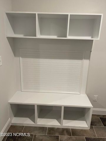 156 Seashore Street, Grimesland, NC 27837