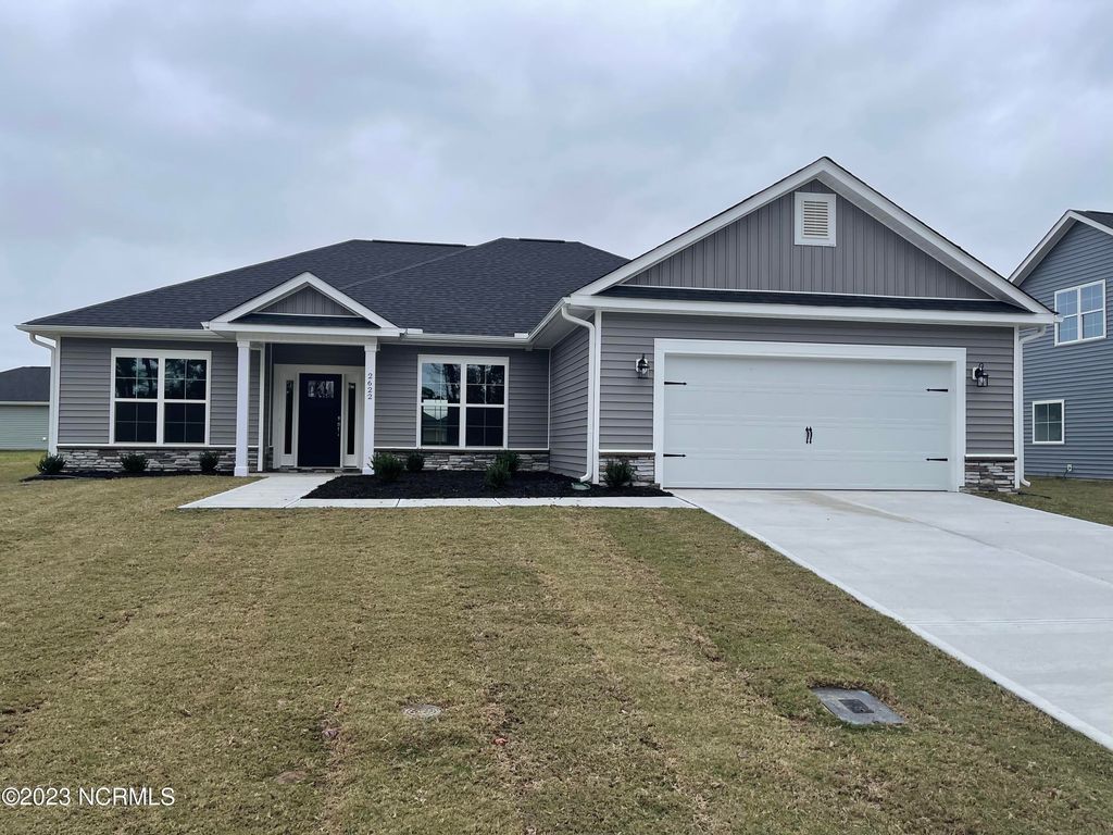 156 Seashore Street, Grimesland, NC 27837