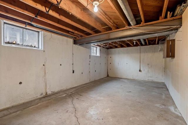 1104 W 27th Street S, Independence, MO 64052