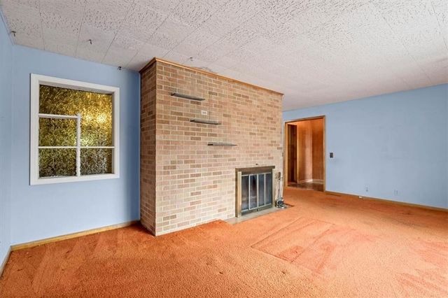 1104 W 27th Street S, Independence, MO 64052