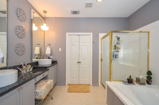 12306 S Shadow Cove Dr, Houston, TX 77082