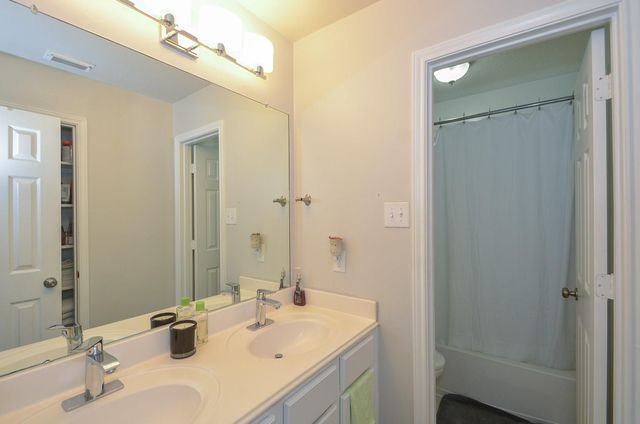 12306 S Shadow Cove Dr, Houston, TX 77082