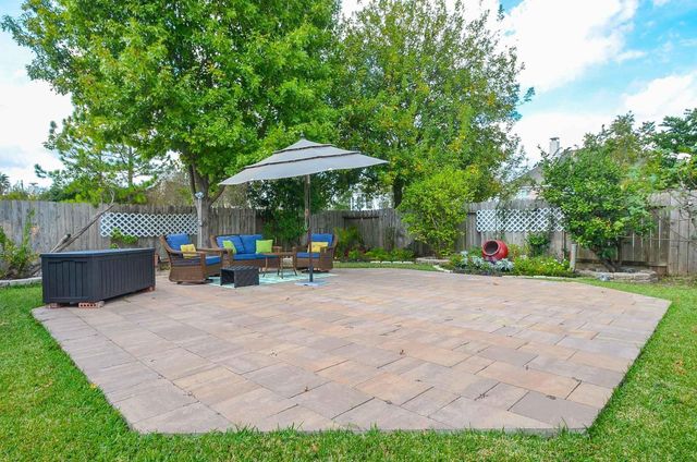 12306 S Shadow Cove Dr, Houston, TX 77082