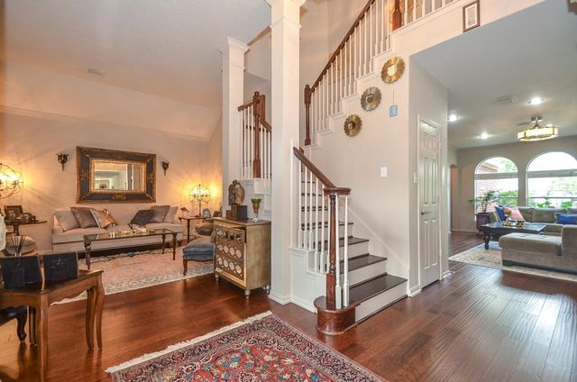 12306 S Shadow Cove Dr, Houston, TX 77082