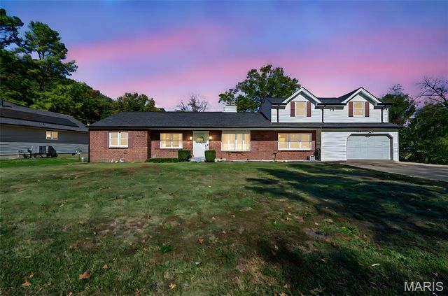 3301 Lark Drive, Arnold, MO 63010