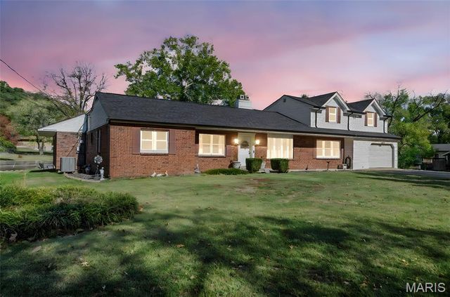 3301 Lark Drive, Arnold, MO 63010