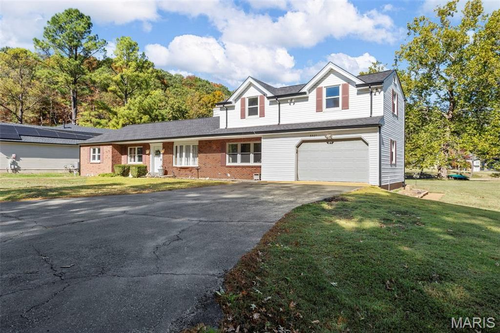 3301 Lark Drive, Arnold, MO 63010