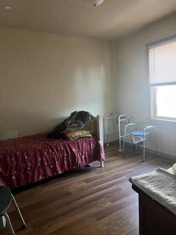 25 S Sacramento St, Ione, CA 95640