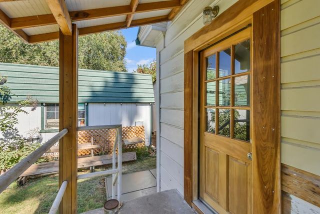 25 S Sacramento St, Ione, CA 95640