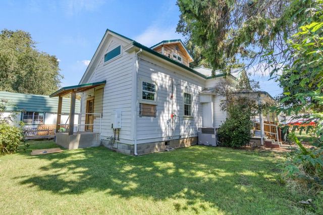 25 S Sacramento St, Ione, CA 95640