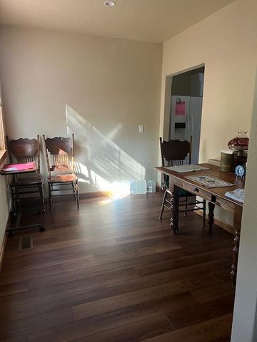 25 S Sacramento St, Ione, CA 95640