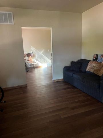 25 S Sacramento St, Ione, CA 95640