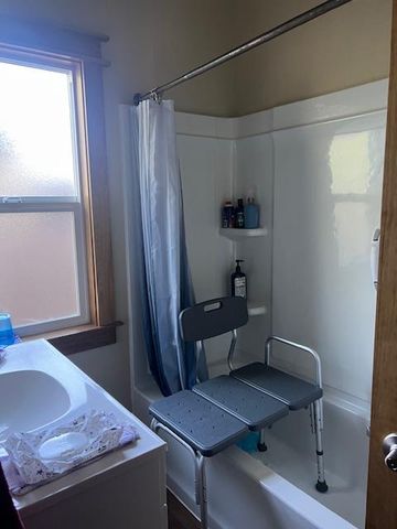 25 S Sacramento St, Ione, CA 95640