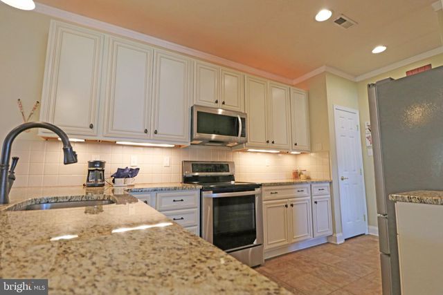 1630 DOGWOOD DR, Garnet Valley, PA 19060