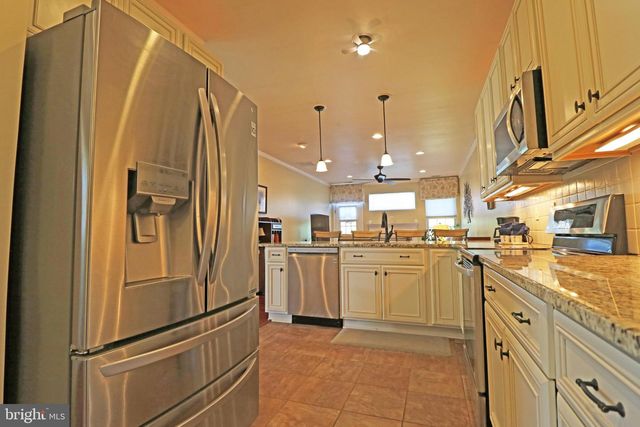 1630 DOGWOOD DR, Garnet Valley, PA 19060