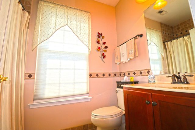 1630 DOGWOOD DR, Garnet Valley, PA 19060