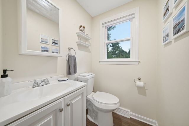 10 Chestnut Rd B, Groton, MA 01450