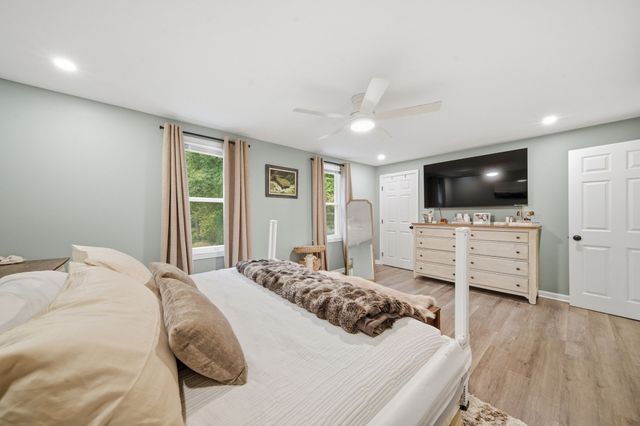 10 Chestnut Rd B, Groton, MA 01450