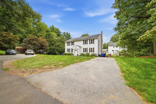 10 Chestnut Rd B, Groton, MA 01450