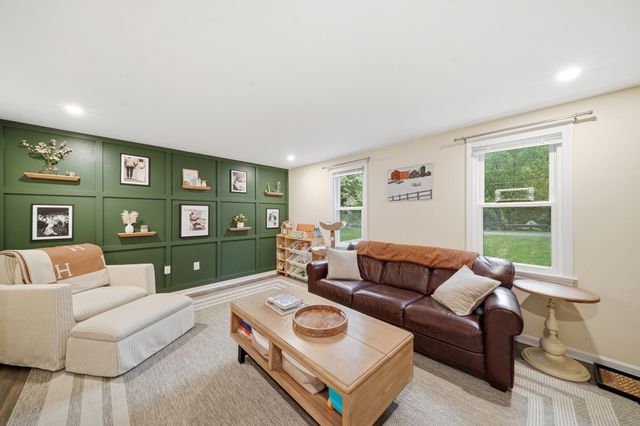 10 Chestnut Rd B, Groton, MA 01450