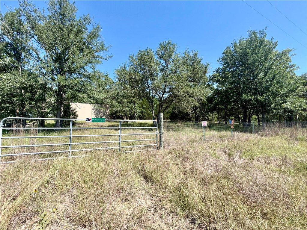 545 Cranberry Road, Somerville, TX 77879 — photo 2