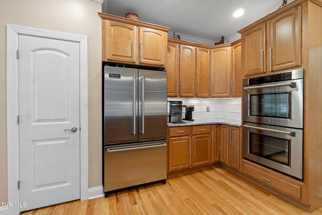 177 North Forest Lane, Blountville, TN 37617