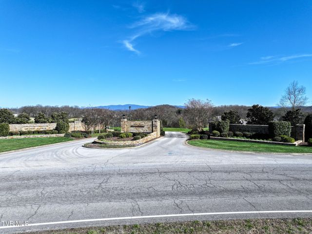 177 North Forest Lane, Blountville, TN 37617