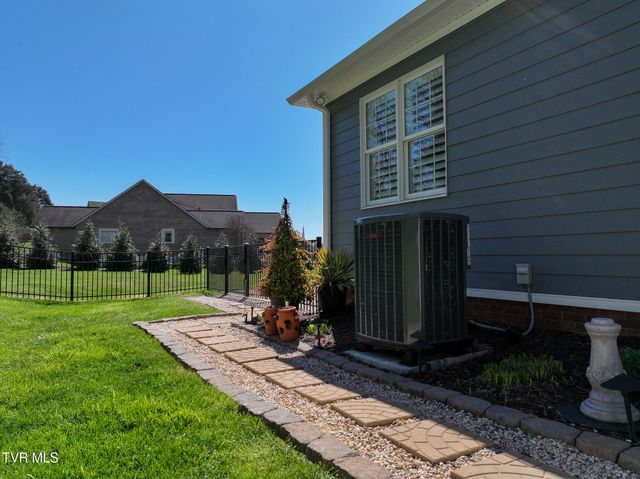 177 North Forest Lane, Blountville, TN 37617