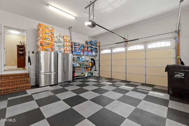 177 North Forest Lane, Blountville, TN 37617