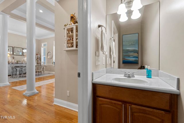 177 North Forest Lane, Blountville, TN 37617