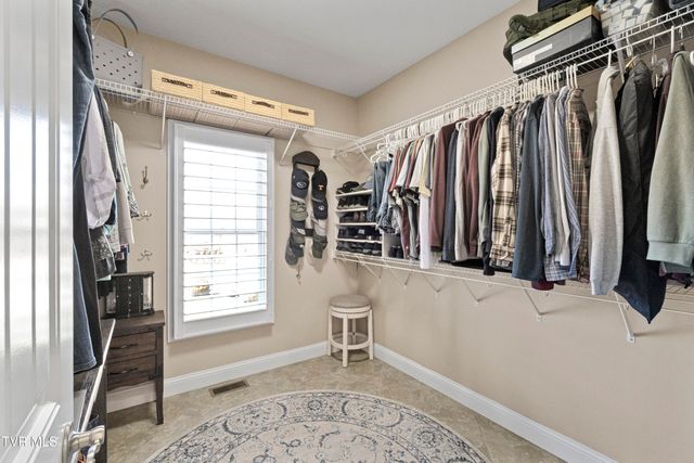 177 North Forest Lane, Blountville, TN 37617