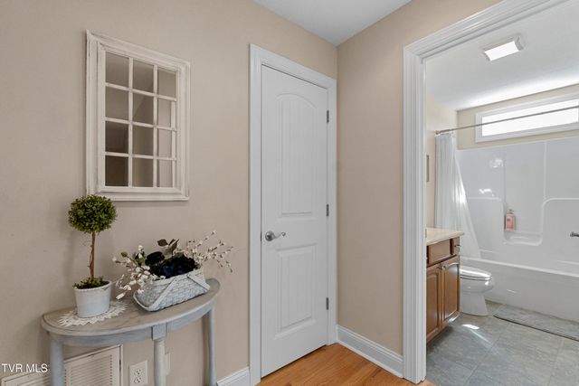 177 North Forest Lane, Blountville, TN 37617